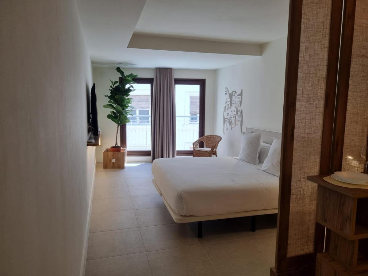 Reina Victoria Velazquez Lejlighedshotel Alicante Eksteriør billede