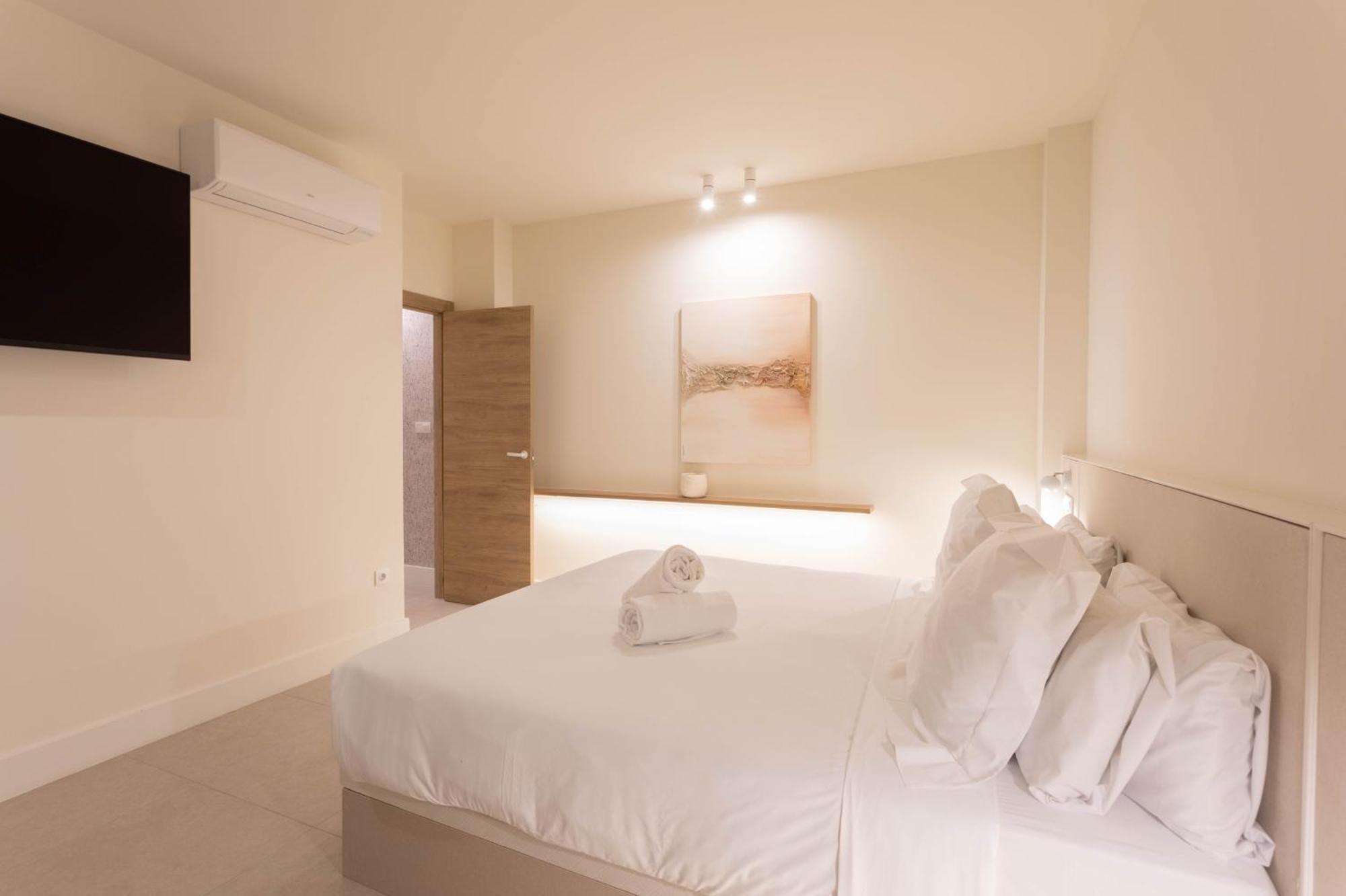 Reina Victoria Velazquez Lejlighedshotel Alicante Eksteriør billede