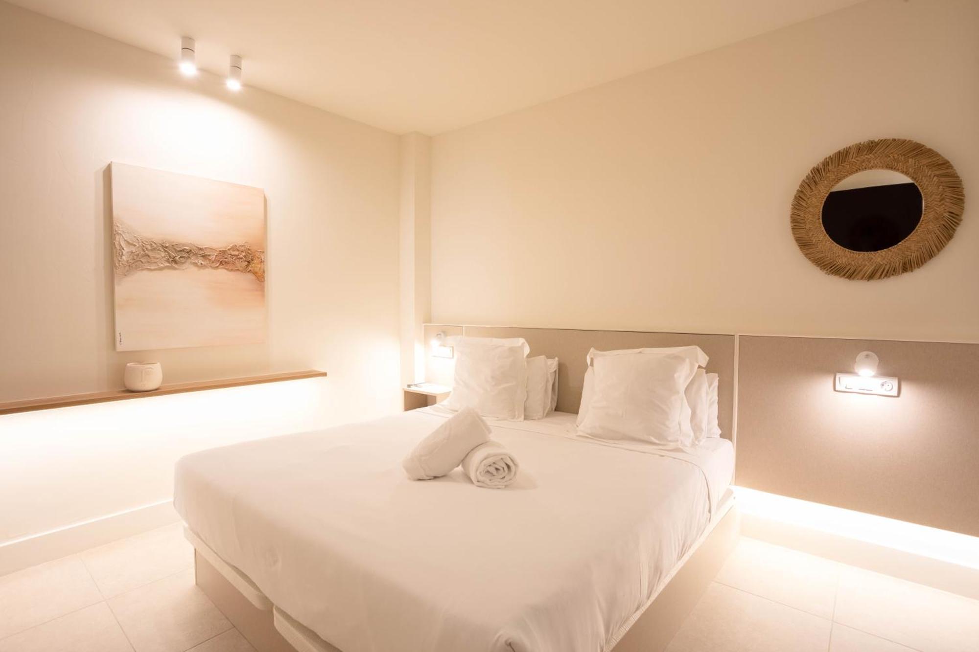 Reina Victoria Velazquez Lejlighedshotel Alicante Eksteriør billede