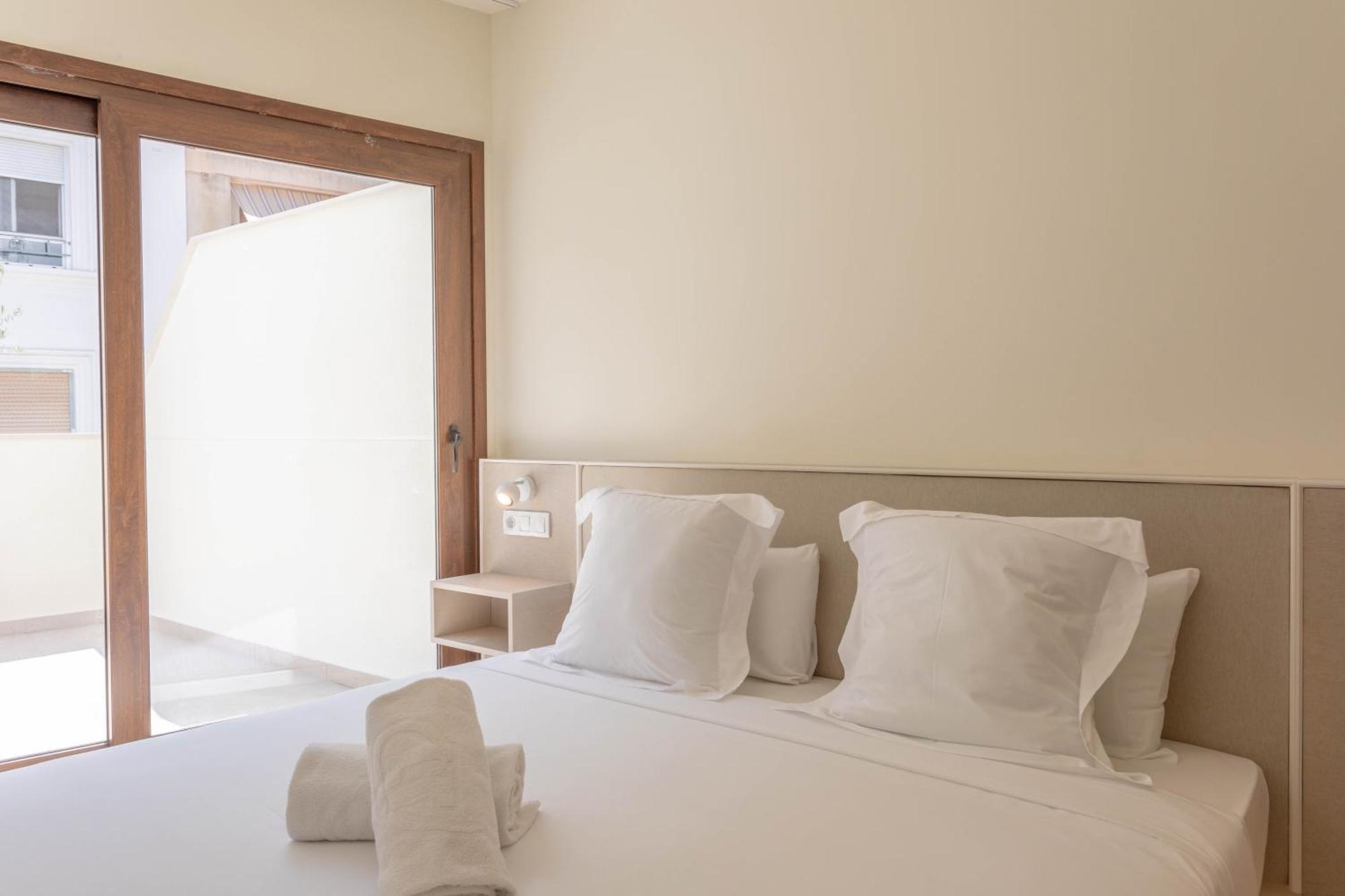 Reina Victoria Velazquez Lejlighedshotel Alicante Eksteriør billede