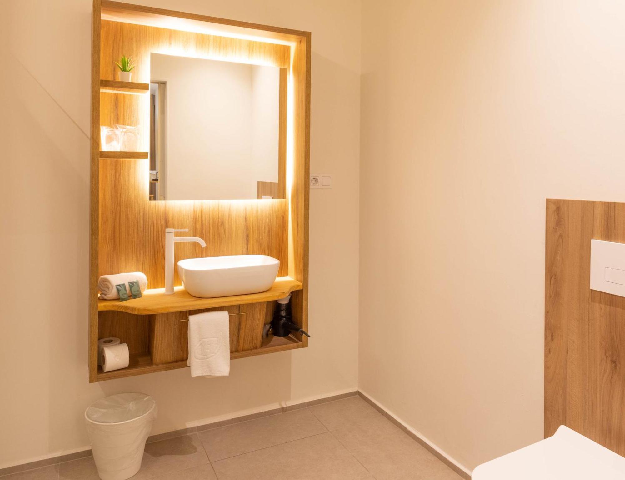 Reina Victoria Velazquez Lejlighedshotel Alicante Eksteriør billede